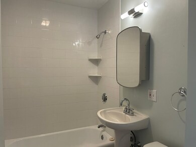 82 Munroe St unit 13, Somerville, MA 02143 - photo 6