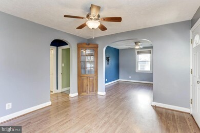 5218 Arbutus Ave, Halethorpe, MD 21227 - photo 6