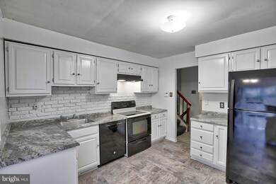 9478 Cameldriver Ct, Columbia, MD 21045 - photo 7