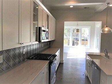 Kitchen A lot 184
