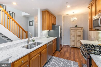 43114 Watercrest Square unit 303, Chantilly, VA 20152 - photo 7