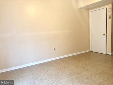 4889 Melbourne Rd, Baltimore, MD 21229 - photo 5