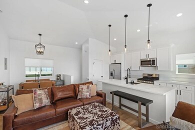 4467 Long Branch Ave, San Diego, CA 92107 - photo 5