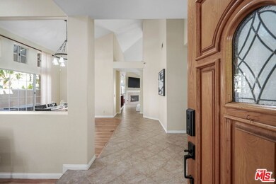 2227 Fernleaf Ct, Thousand Oaks, CA 91362 - photo 5