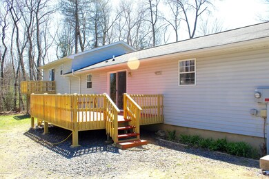 106 Peggy Ln, Kunkletown, PA 18058 - photo 2