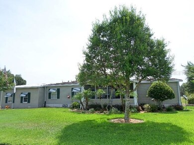 5720 Apache St, Zephyrhills, FL 33542 - photo 2