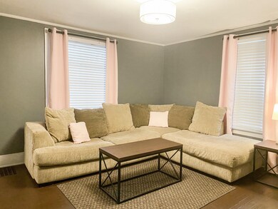 637 S 3rd Street-14