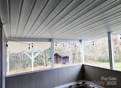 811 Sulphur Springs Rd, Hiddenite, NC 28636 - photo 3