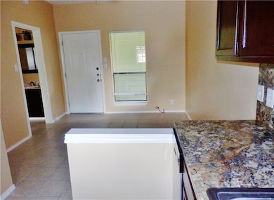 3206 King St unit 208, Austin, TX 78705 - photo 3