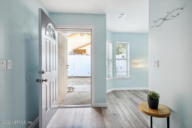 2511 Hidden Village Dr, Jacksonville, FL 32216 - photo 4