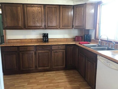 353 Congress St, Millinocket, ME 04462 - photo 7