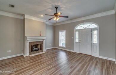 426 Hemlock Dr-2