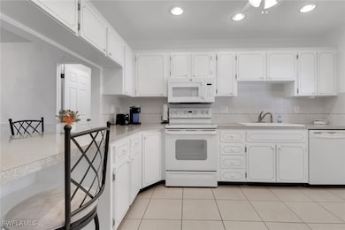 7032 Cedarhurst Dr unit 26B, Fort Myers, FL 33919 - photo 4