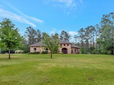176 Amber Wood Dr, Lufkin, TX 75904 - photo 2