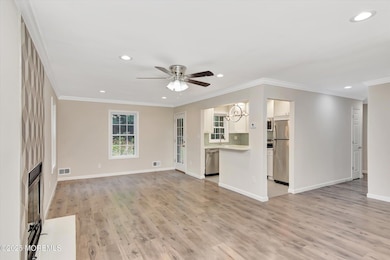 06-Living & Dining Room