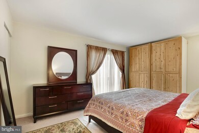 11341 Laurelwalk Dr, Laurel, MD 20708 - photo 5