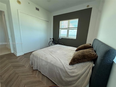 15051 Royal Oaks Ln unit 2601, North Miami, FL 33181 - photo 4