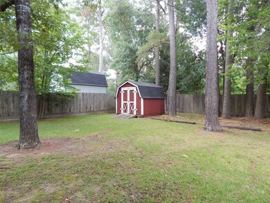 807 Harvey Dr, Pinehurst, TX 77362 - photo 2