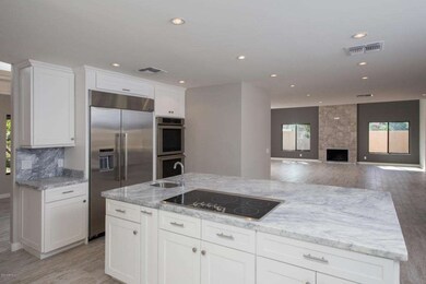 2502_E_Montebello_08