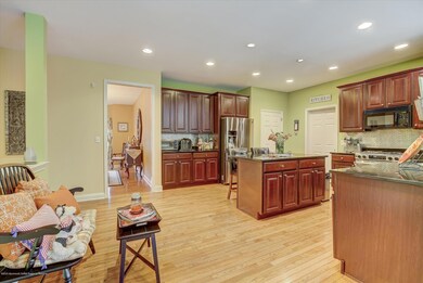 12-Kitchen