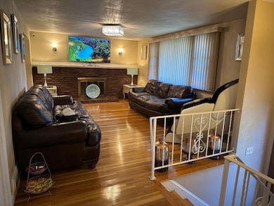 223 Robert Rd, Dedham, MA 02026 - photo 3