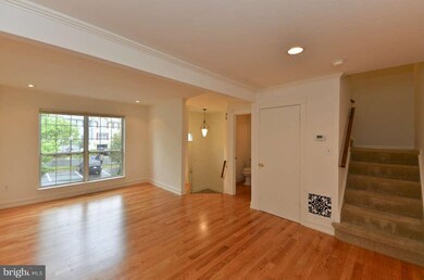 46681 Bartlet Square, Sterling, VA 20164 - photo 5