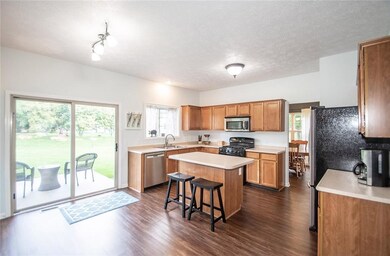 18348 Benton Oak Dr, Noblesville, IN 46062 - photo 7