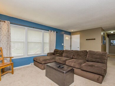 710 Arrowhead Ln NE, Cedar Rapids, IA 52402 - photo 5