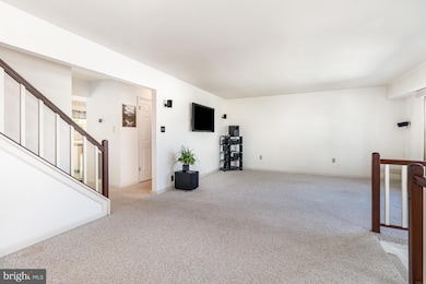 6179 Spring Knoll Dr, Harrisburg, PA 17111 - photo 3