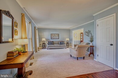 12911 Ashton Oaks Dr, Fairfax, VA 22030 - photo 4