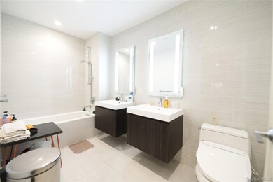 13103 40th Rd unit 18, Flushing, NY 11354 - photo 6
