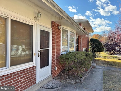 2712 Finch St, Silver Spring, MD 20902 - photo 3