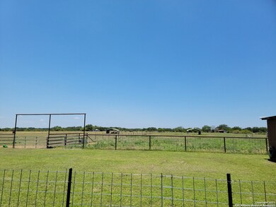 375 County Road 347, Hondo, TX 78861 - photo 7