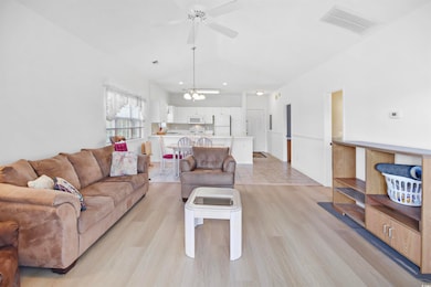 3923 Gladiola Ct unit 304, Myrtle Beach, SC 29588 - photo 5