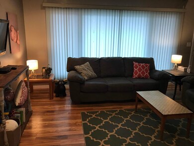 Living room 3