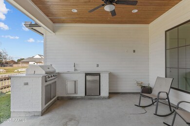 22-web-or-mls-110 Shadow Bend Dr-22