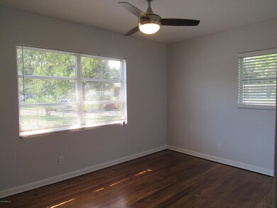 4317 Ish Brant Ct E, Jacksonville, FL 32210 - photo 7