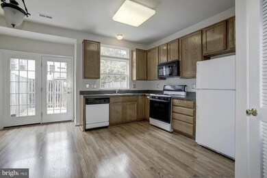 12474 Selkirk Cir, Bristow, VA 20136 - photo 4