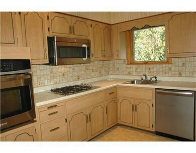 Kitchen. This functional 13x9 kitchen has a new di