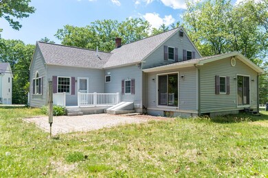 114 Farmer Rd, Hooksett, NH 03106 - photo 3