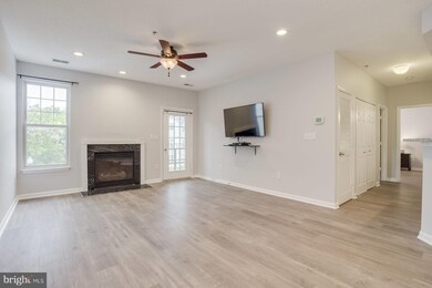 7416 Hindon Cir unit 202, Windsor Mill, MD 21244 - photo 6