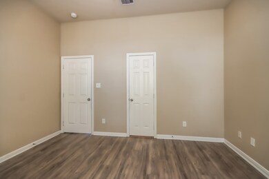 308 Broken Pine Ct, Conroe, TX 77304 - photo 7