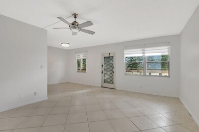 4064 Newport Q, Deerfield Beach, FL 33442 - photo 3