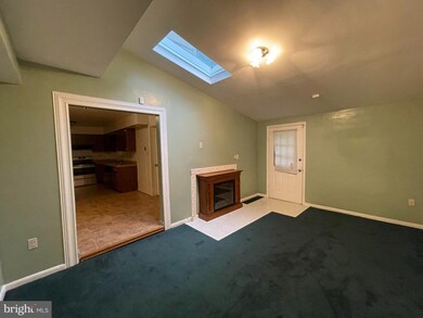 12804 Asbury Dr, Fort Washington, MD 20744 - photo 6
