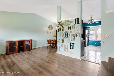 6807 Bainbridge Ct, Louisville, KY 40228 - photo 6