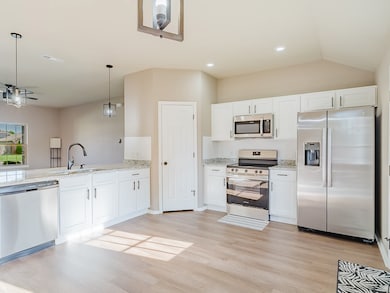 5409 SW Regent Rd, Bentonville, AR 72712 - photo 4