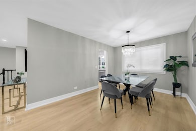 158 Hastings Mill Rd, Streamwood, IL 60107 - photo 4