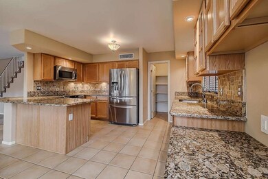111-Kitchen_2