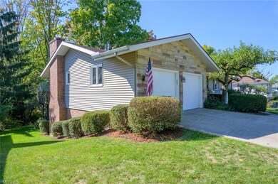 133 Greenbriar Dr, Aurora, OH 44202 - photo 2