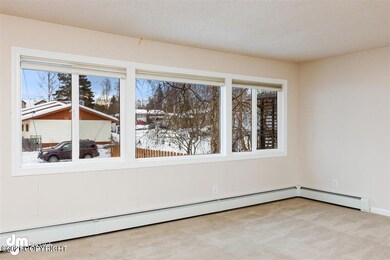 37-Living Room-ELKO4450